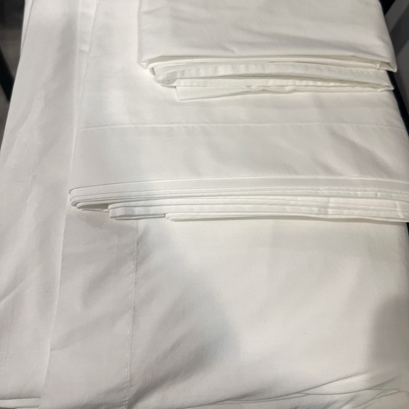 Matouk White Sheet Set and Duvet Cover - Picture 2 of 3